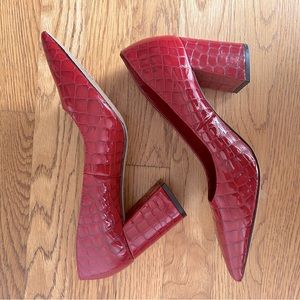 VGUC Vince Camuto Frittam Pointed Toe Block Heel Pumps Red Patent Croco Leather